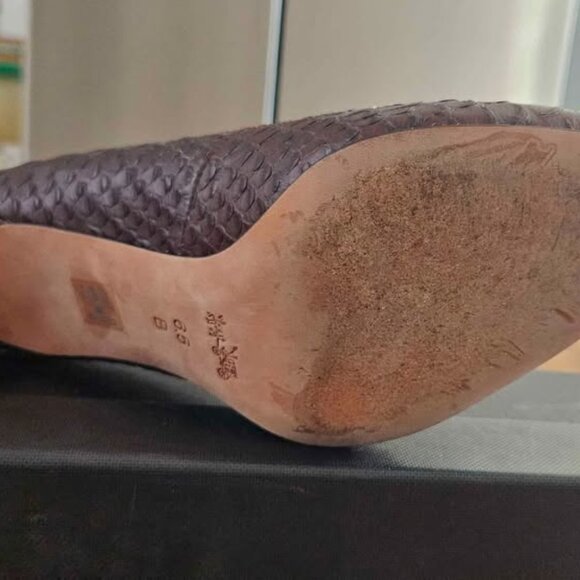 COACH CROCODILE CHESTNUT PUMP HEELS - Picture 6 of 6